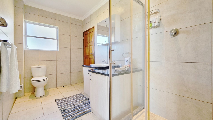 4 Bedroom Property for Sale in Bishops Bay Free State